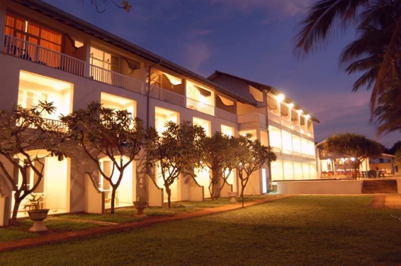 Hotel Sunset Beach Negombo Extérieur photo
